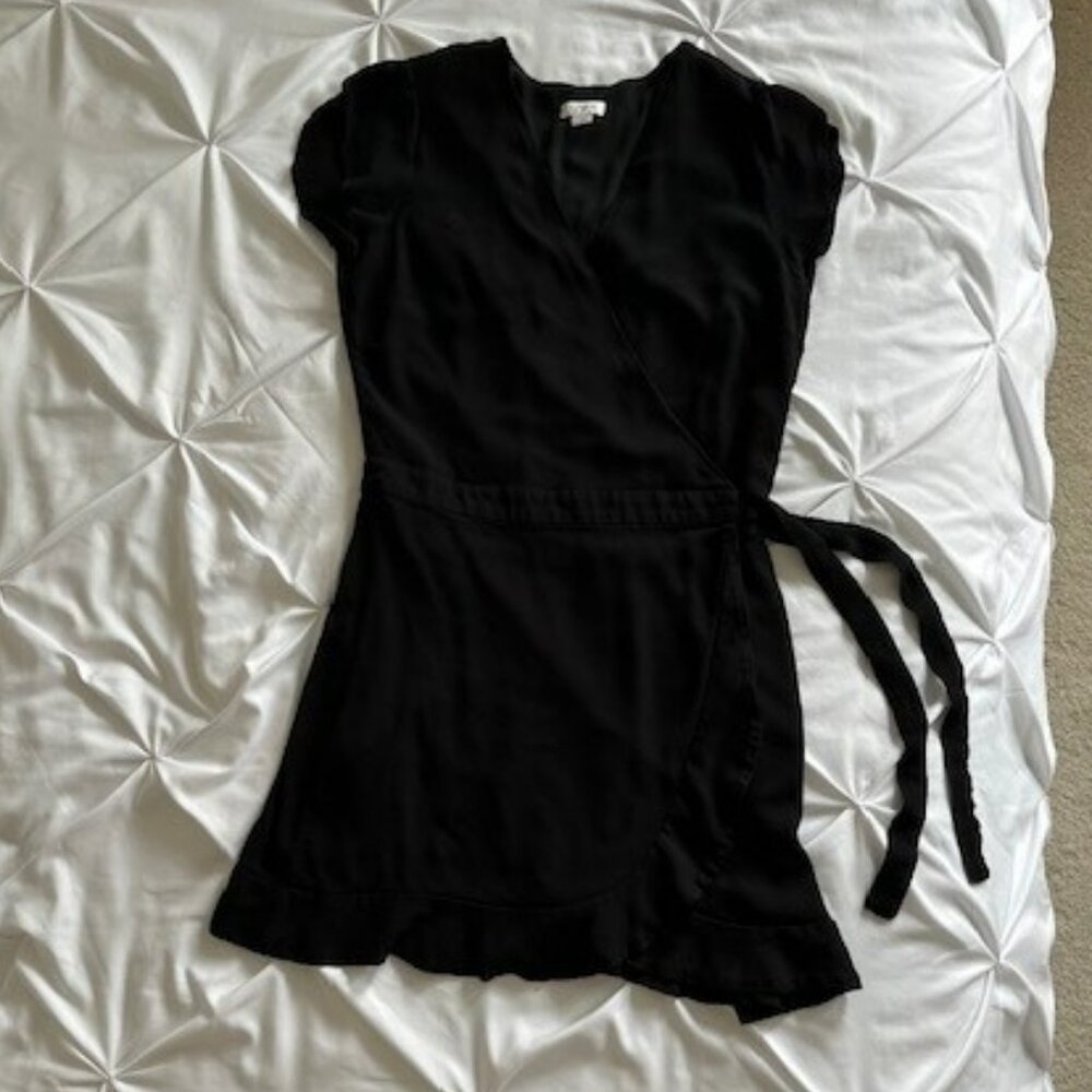 Loft Romper with Ruffled Skort in Black - EXCELLENT COND - SIZE4